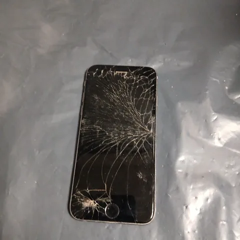 APPLE IPHONE (SILVER) – FRONT CRACKED SCREEN 