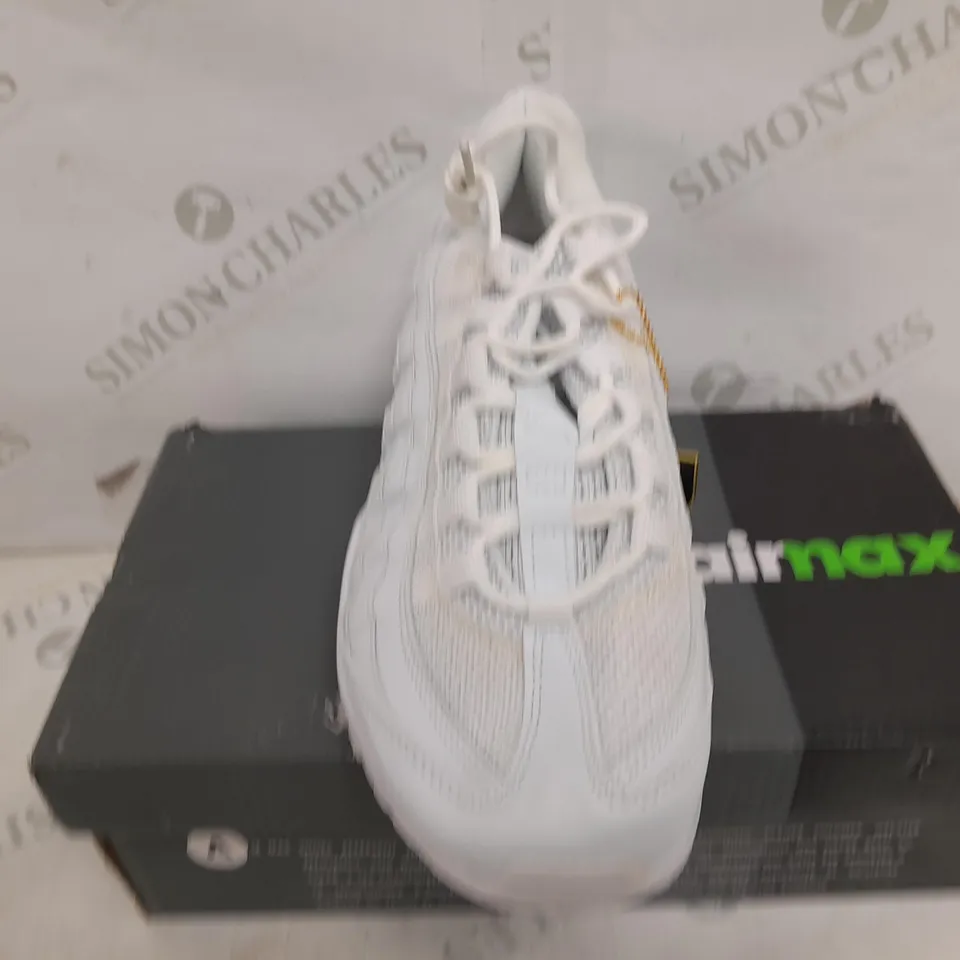BOXED PAIR OF NIKE AIR MAX 95 TT IN WHITE - UK 7.5