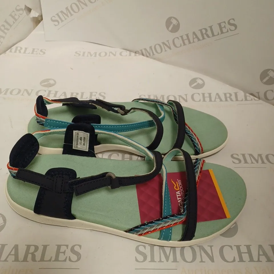REGATTA LADY SANTA ROMA SANDALS SIZE 6