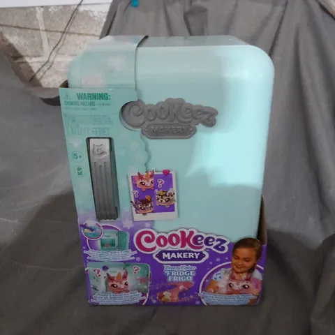 COOKEEZ MAKERY FREEZY CAKEZ PLAYSET