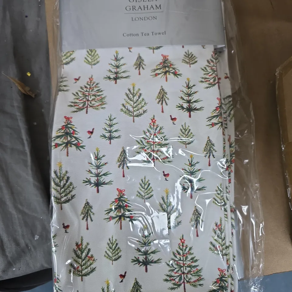 BOX OF 10X PACKS OF 6 COTTON GISELA GRAHAM FESTIVE TEA TOWELS