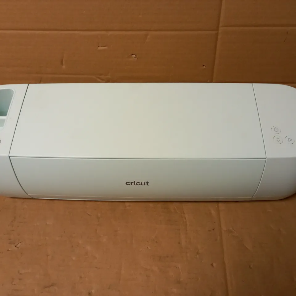 CRICUT EXPLORE 3 MATERIAL CUTTER - MINT GREEN