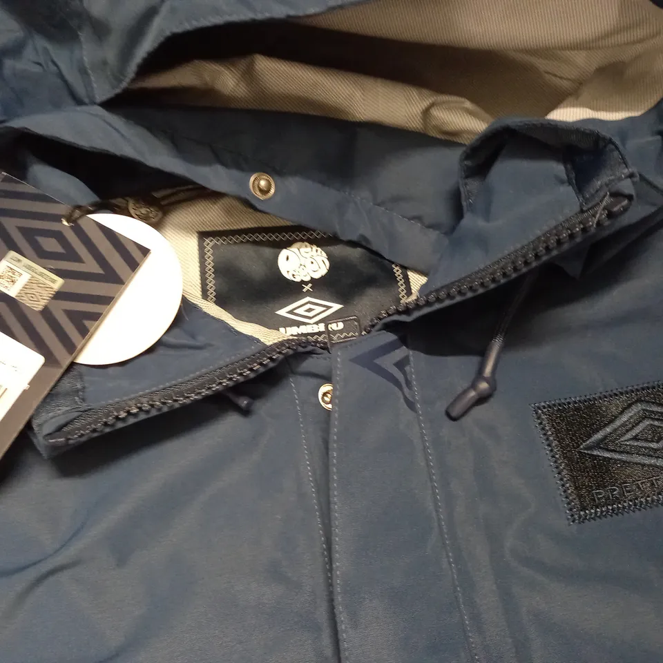 UMBRO PRETTY GREEN SEAM SEALED SMOCK COAT IN NAVY - M