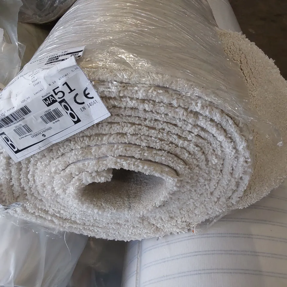 ROLL OF QUALITY KESARI IVORY CARPET // SIZE: APPROX 5 X 8.1m