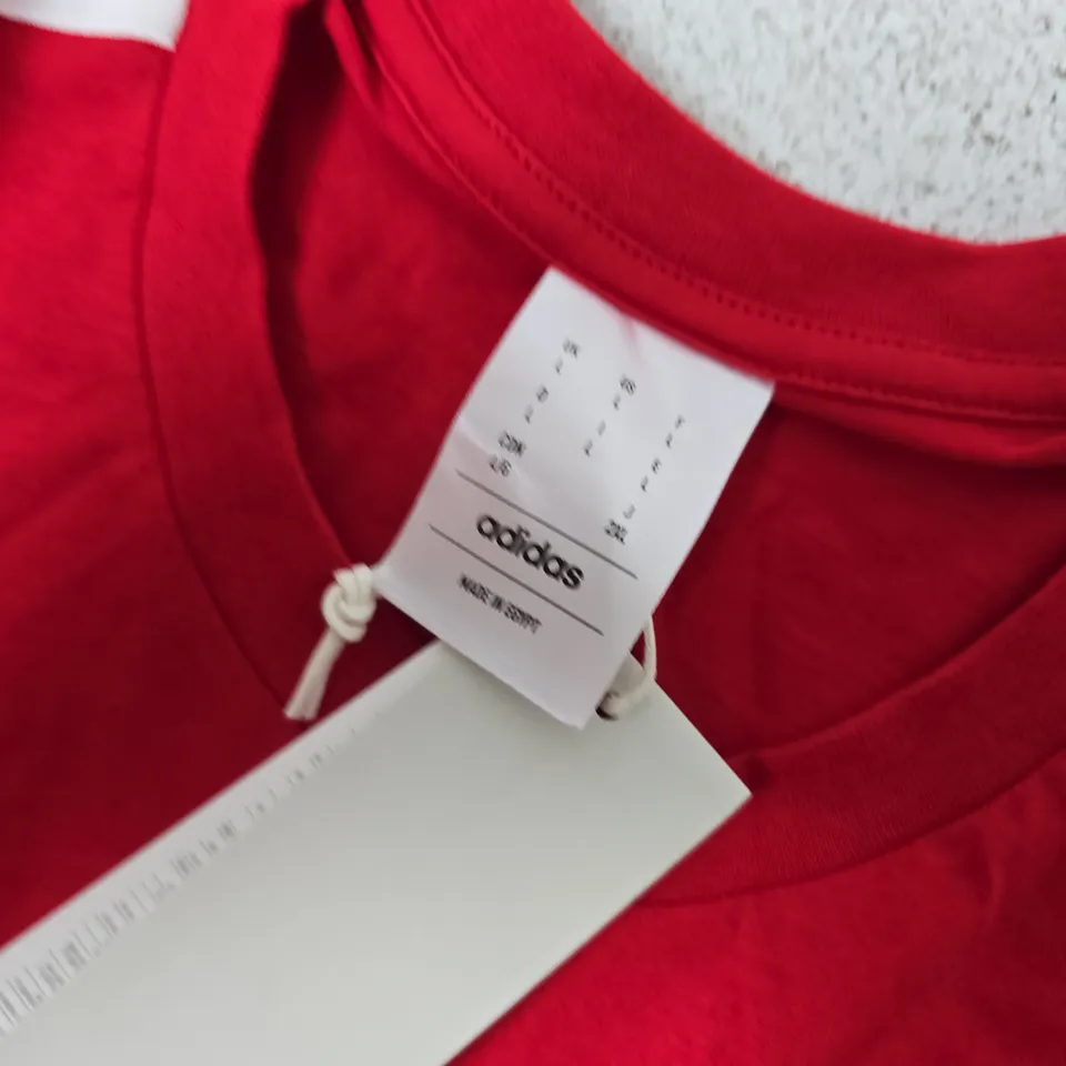 ADIDAS 3 STRIPE SS TEE IN RED - LARGE
