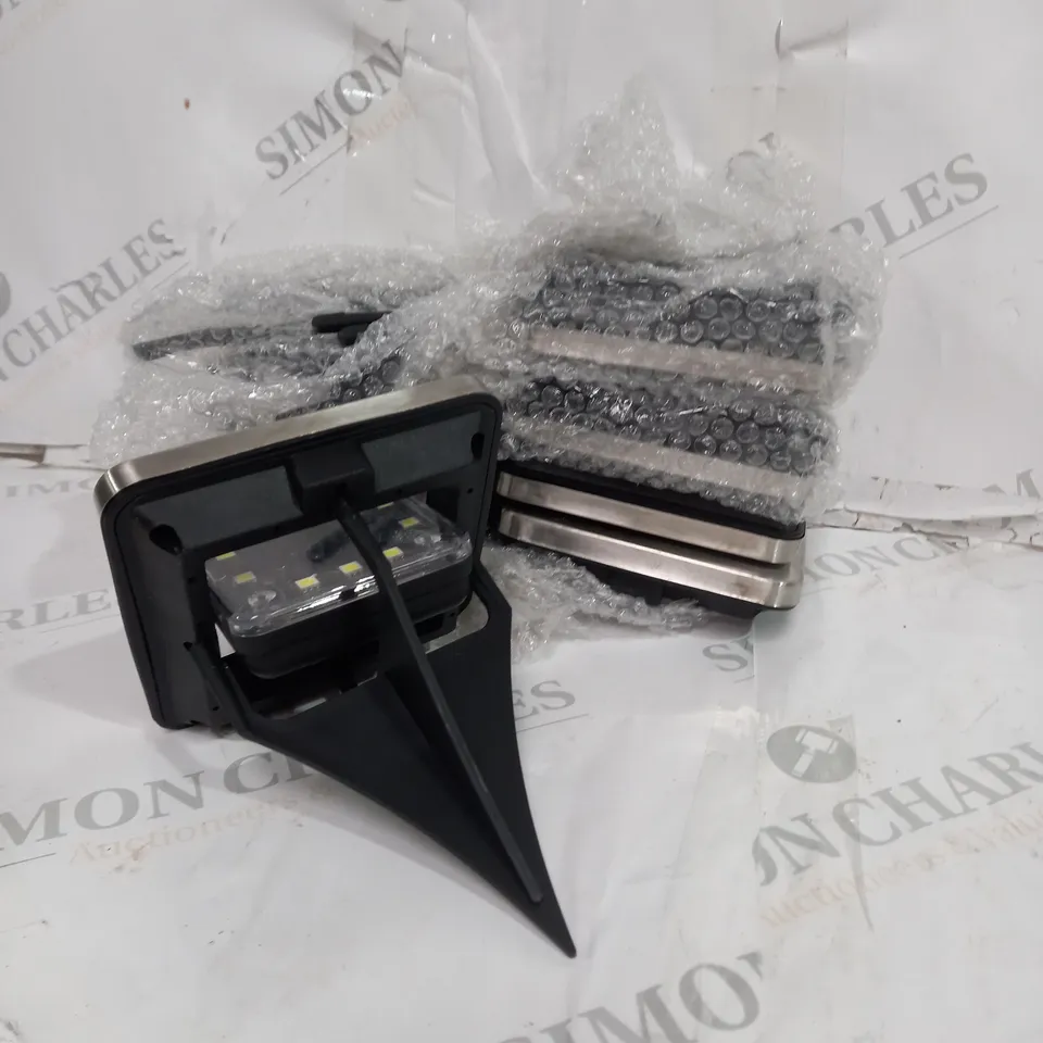 BELL AND HOWELL SET OF 8 SQUARE SWIVEL DISK LIGHTS