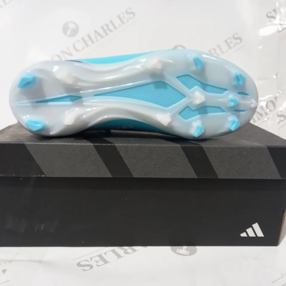 BOXED PAIR OF ADIDAS X CRAZYFAST.3 KIDS FOOTBALL BOOTS IN BLUE/WHITE UK SIZE 1.5