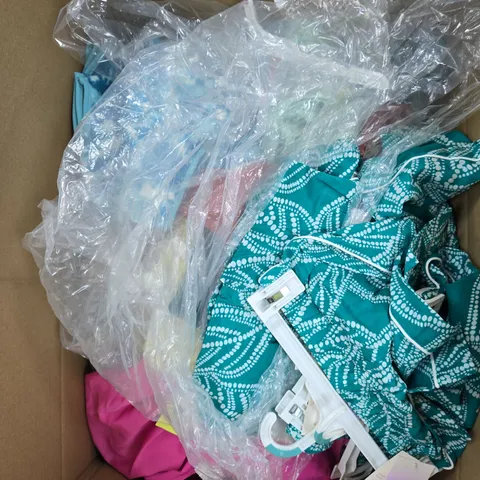 APPROXIMATELY 25 ASSORTED CLOTHING PRODUCTS IN VARIOUS STYLES & SIZES