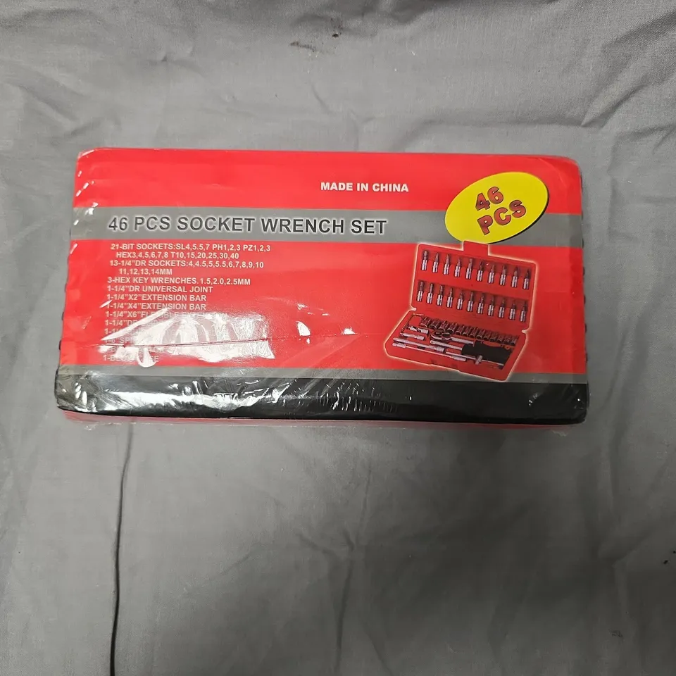 46 PIECE SOCKET WRENCH SET 