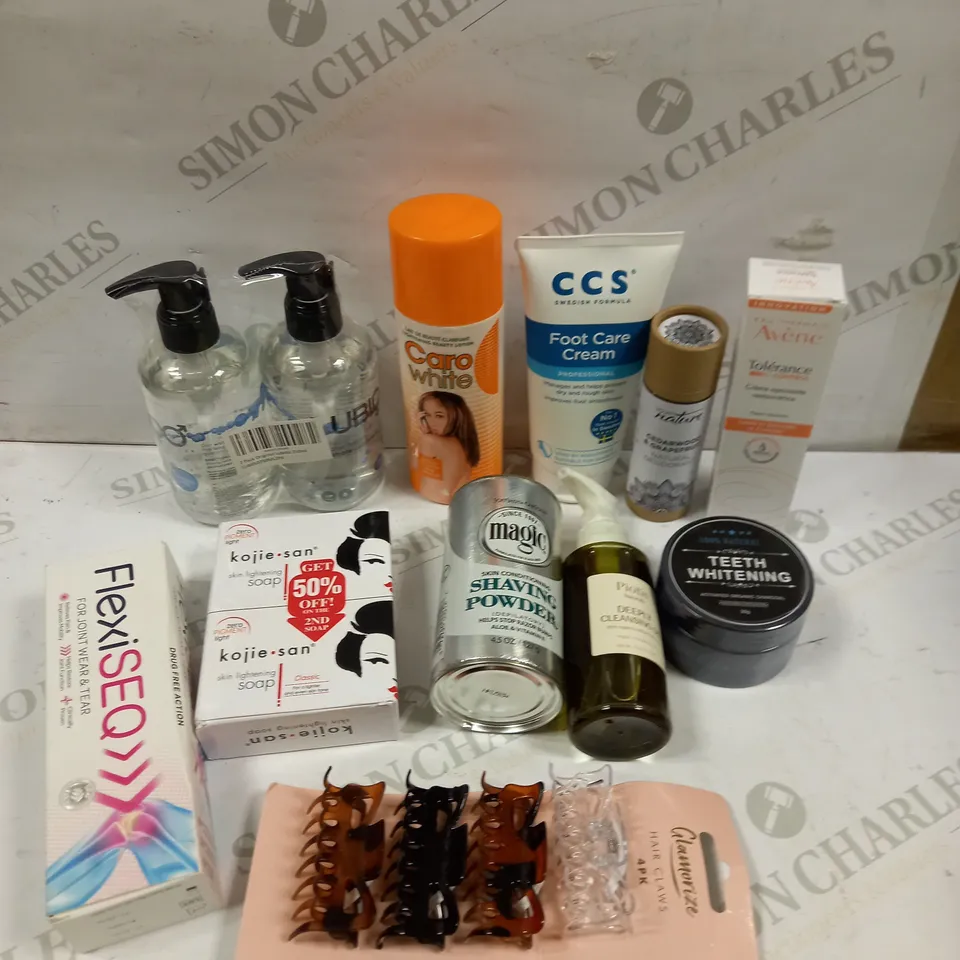 BOX OF APPROXIMATELY 30 ASSORTED HEALTH & BEAUTY PRODUCTS TO CONTAIN CCS FOOT CARE CREAM, TEETH WHITENING CHARCOAL, MAGIC SHAVING POWDER ETC 