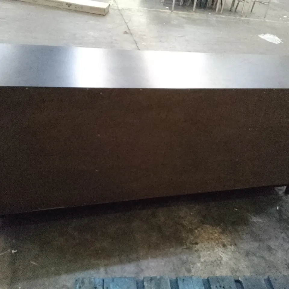 SIDEBOARD WITH 5 DRAWS 