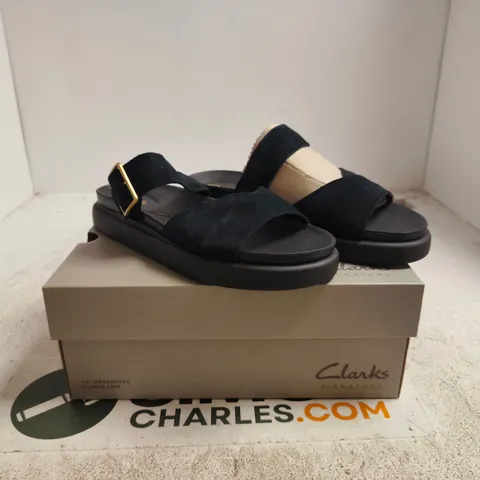CLARKS ARISTELLA MULE β BLACK SUEDE (WOMEN'S), UK 7