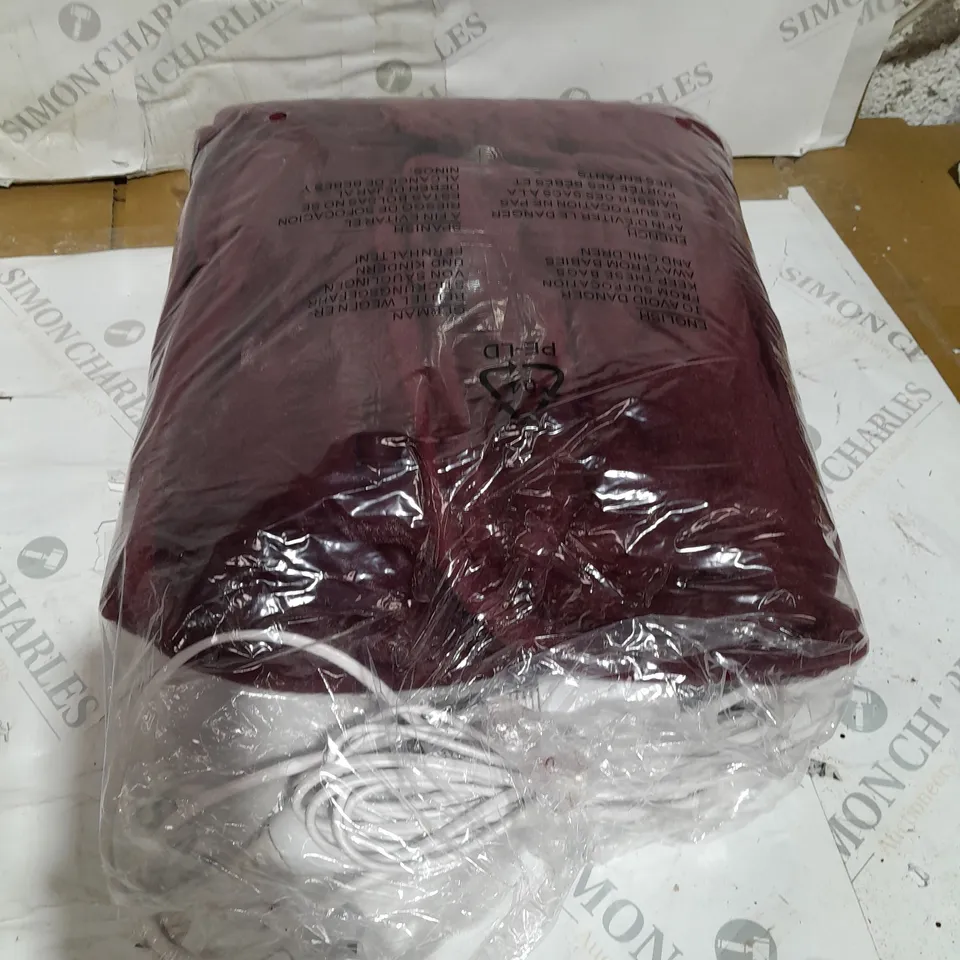 COZEE HOME VELVETSOFT HEATED THROW IN SHIRAZ WINE 