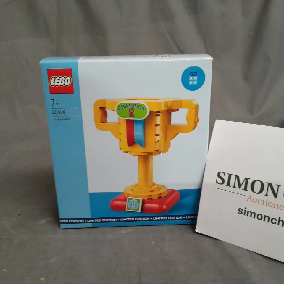 BOXED AND SEALED LEGO TROPHY - 40688
