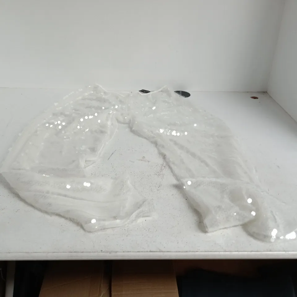 WHITE FOX BOUTIQUE CAUGHT UP IN IT SEQUIN PANTS – WHITE