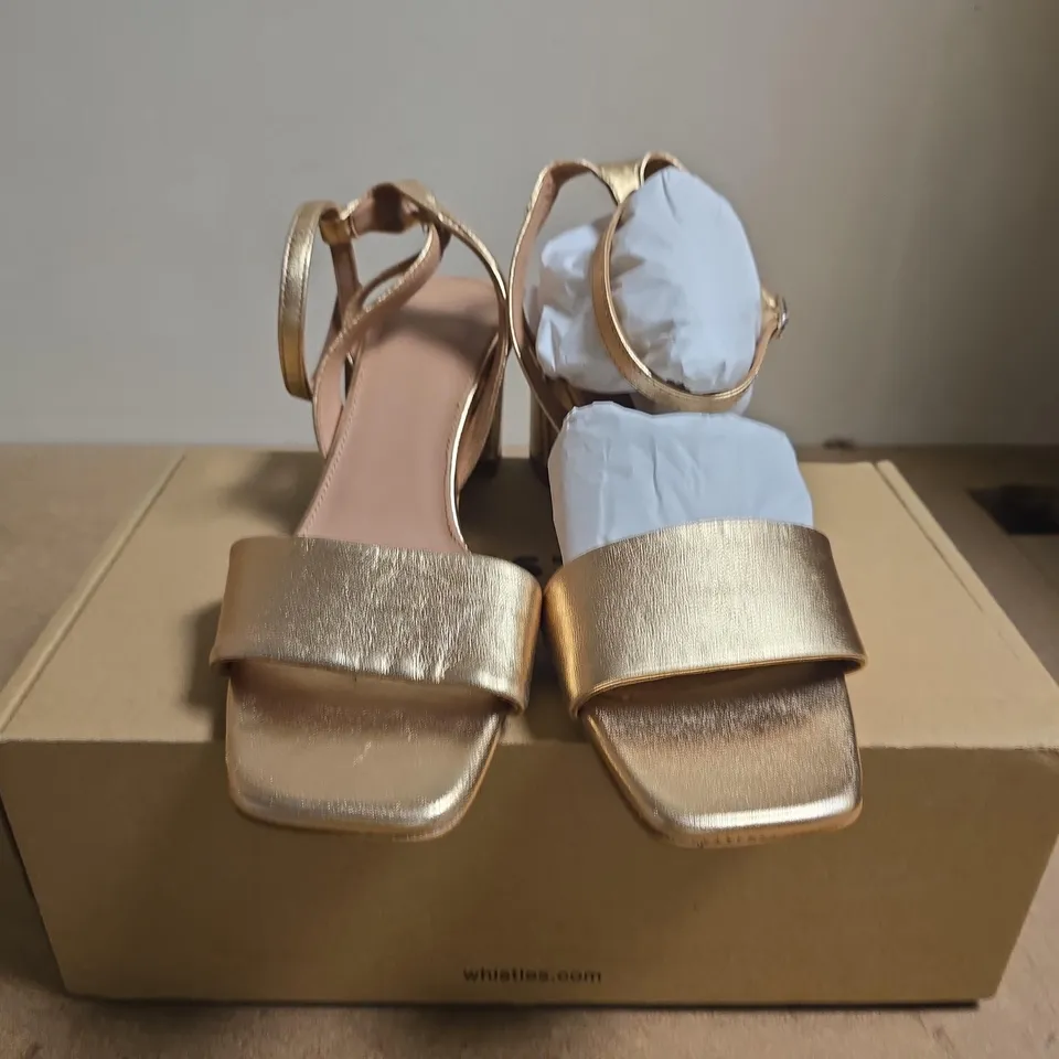 BOXED PAIR OF WHISTLES EDEN BLOCK HEEL SANDAL – GOLD, UK SIZE 8