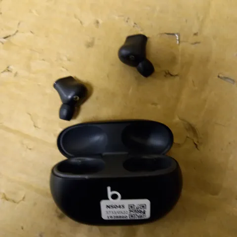 BEATS STUDIO BUDS BLACK