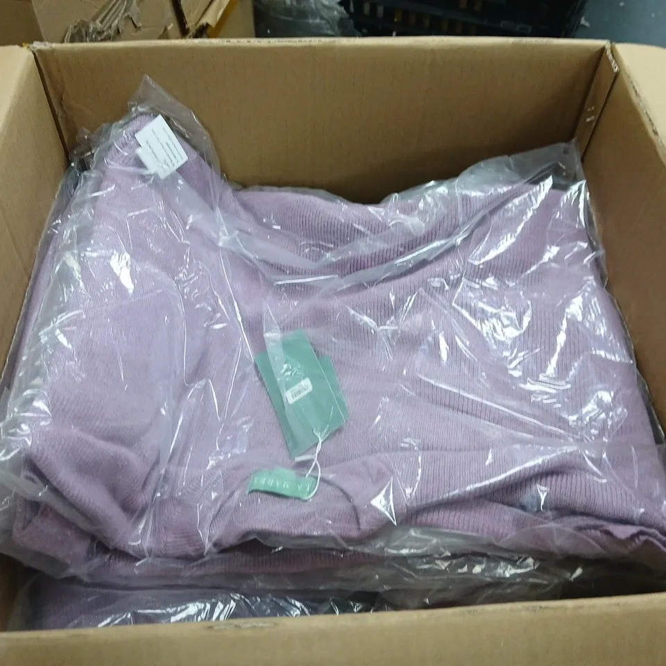 BOX OF APPROXIMATELY 10 LA MAREY KNITTED JUMPERS PURPLE SIZE S