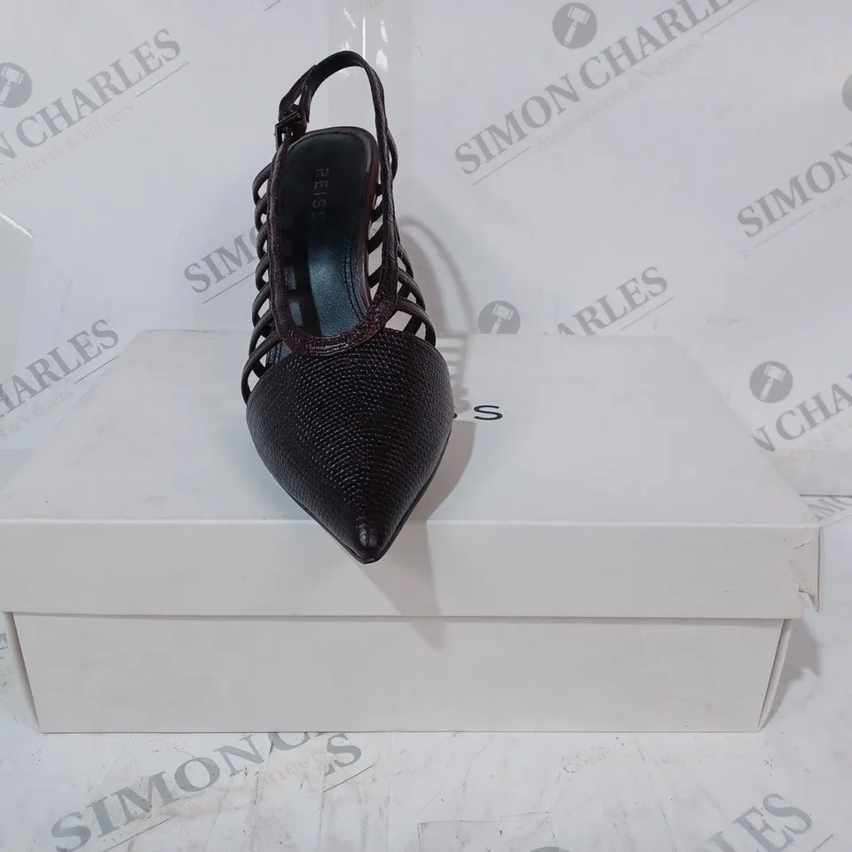 BOXED PAIR OF REISS DAPHNE SLINGBACK HEELS IN POMEGRANATE SIZE 5