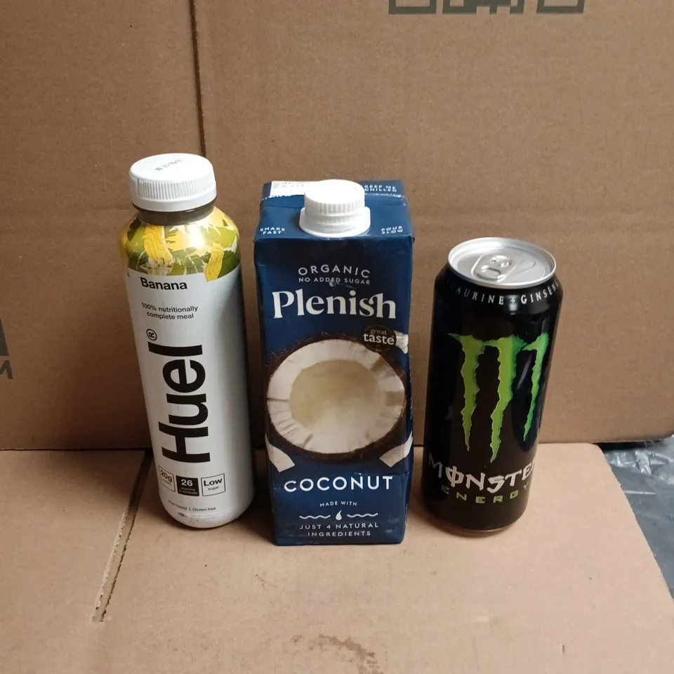 APPROXIMATELY 10 ASSORTED FOOD AND DRINKS ITEMS TO INCLUDE - MONSTER ORIGINAL, 1L ORGANIC COCONUT MILK, BANANA HUEL MEAL SHAKE ETC 