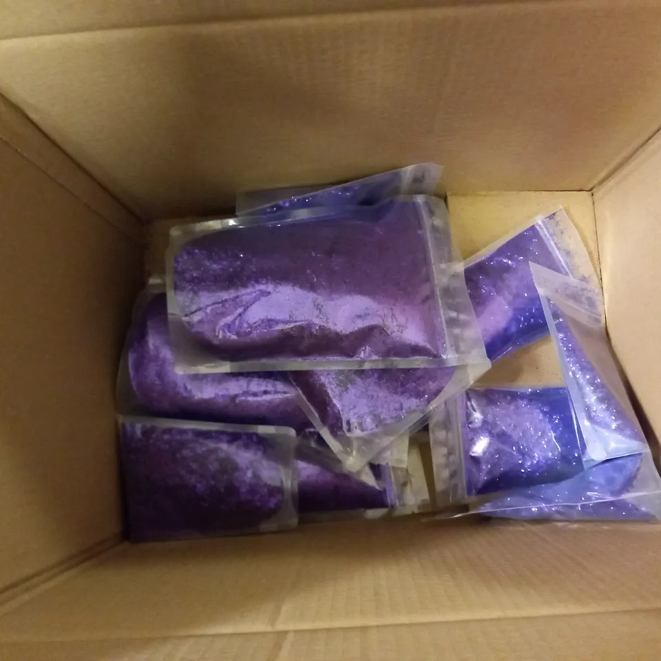 APPROXIMATELY 10 BAGS OF DECOR GLITTER IN PURPLE - COLLECTION ONLY