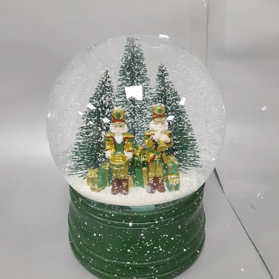 SANTA EXPRESS CHRISTMAS CHARACTER MUSICAL WATER SPINNER - NUTCRACKER