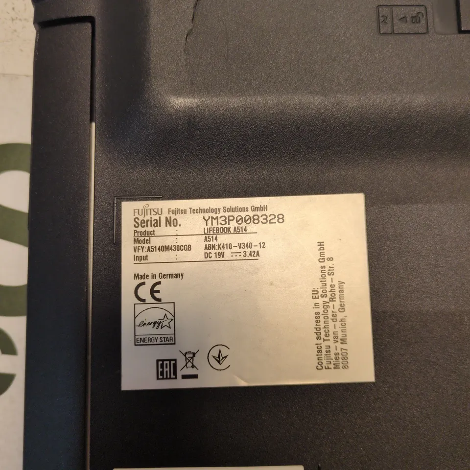 FUJITSU LIFEBOOK A514 LAPTOP – BLACK (BACK-RIGHT HINGE DAMAGE)