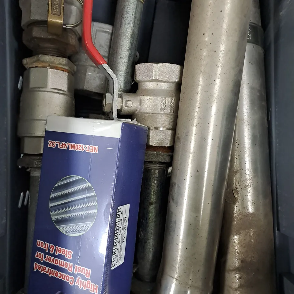 APPROXIMATELY 5 ASSORTED PIPE WORK ITEMS 