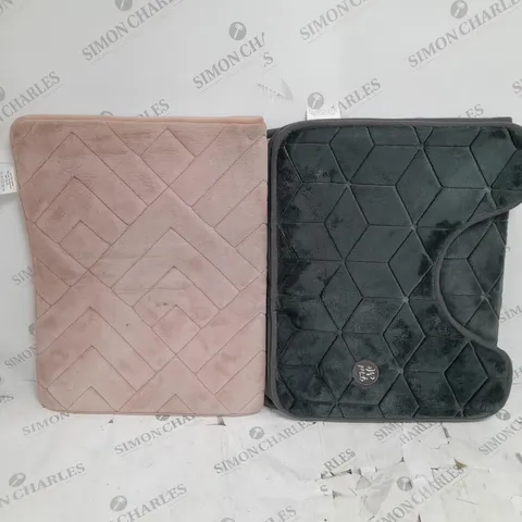 SET OF 2 BATHROOM MATS