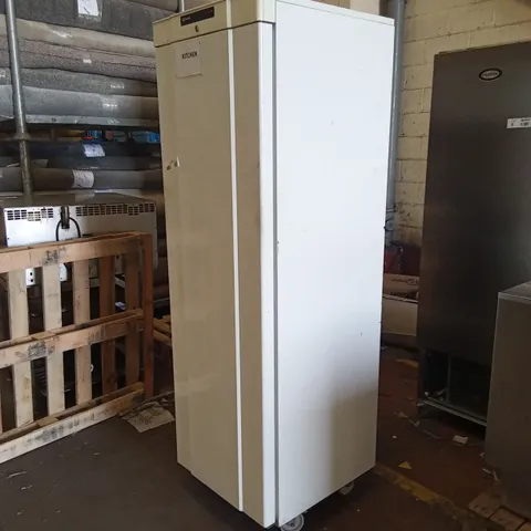 GRAM COMMERCIAL FRIDGE - WHITE