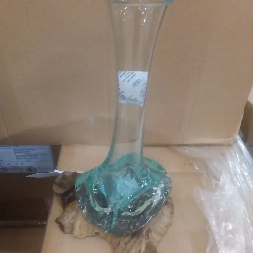 BRAND NEW BOXED x4 GLASS VASE WITH STAND 