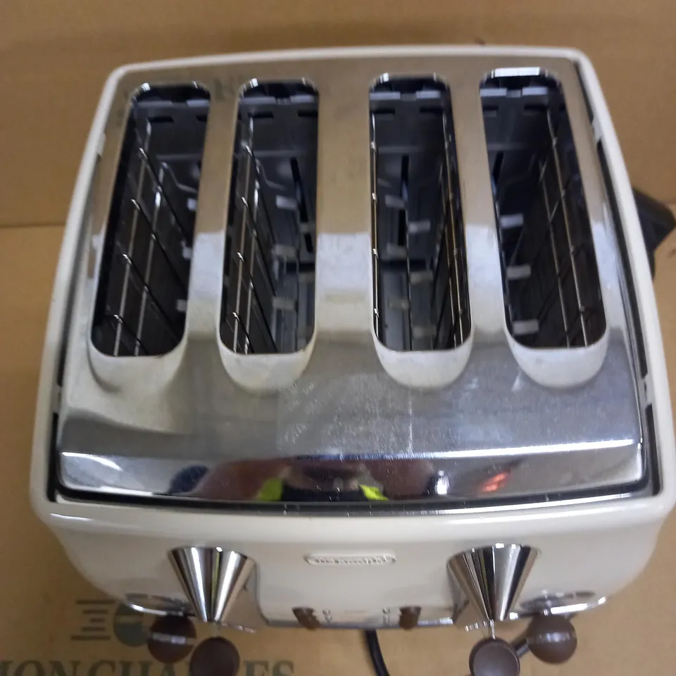 DELONGHI ICONA VINTAGE 4-SLOT TOASTER