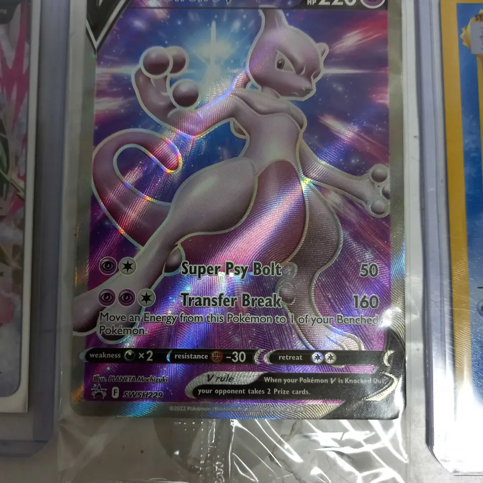 LOT OF 4 POKEMON CARDS