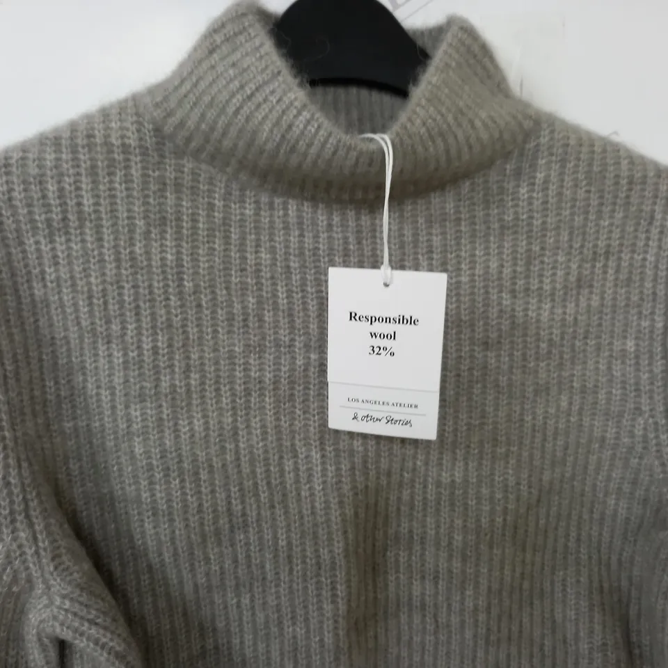 & OTHER STORIES HIGH NECK KNITTED JUMPER - EUR XS