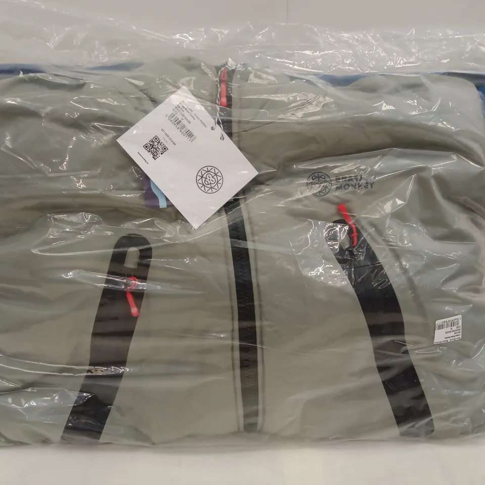 BRAND NEW BAGGED BRASS MONKEY DIP COAT, BM00050 - SAGE// SIZE: M