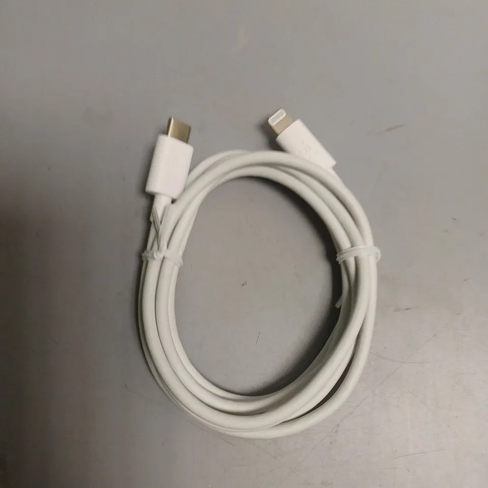 BELKIN BOOST CHARGE USB-C CABLE WITH LIGHTNING CONNECT FOR IPAD AND IPHONE 1.2M SET 0F 4