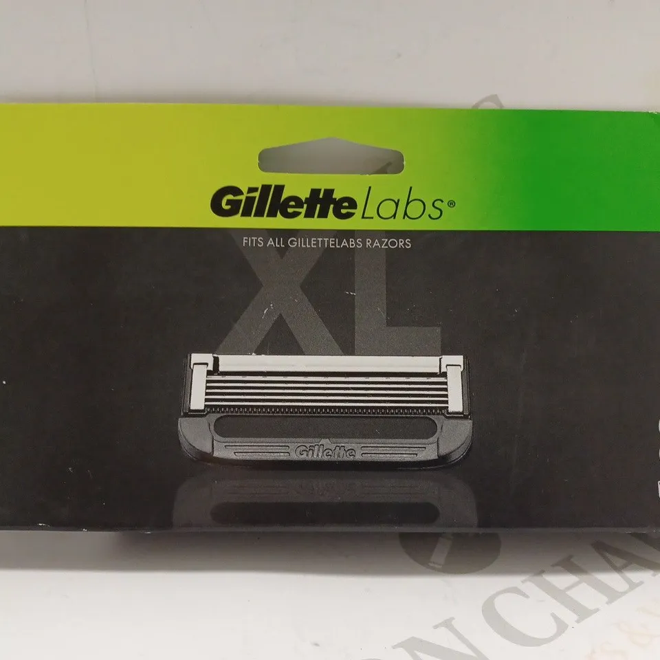 GILLETTE LABS 8 REPLACEMENT CARTRIDGES