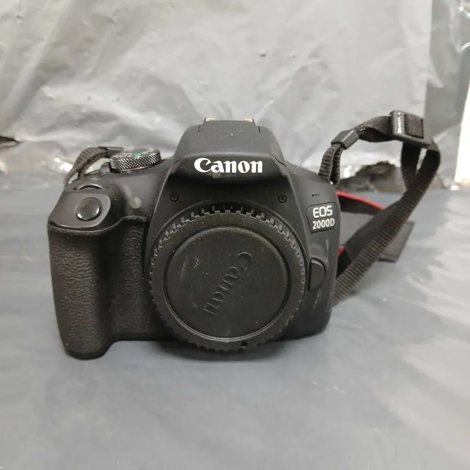 BOXED CANON EOS 2000D SLR BLACK CAMERA  RRP £589.99