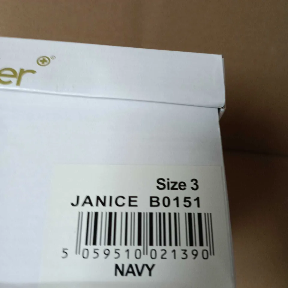 BOXED PAIR OF DR KELLER JANICE NAVY TRAINERS – UK SIZE 3 