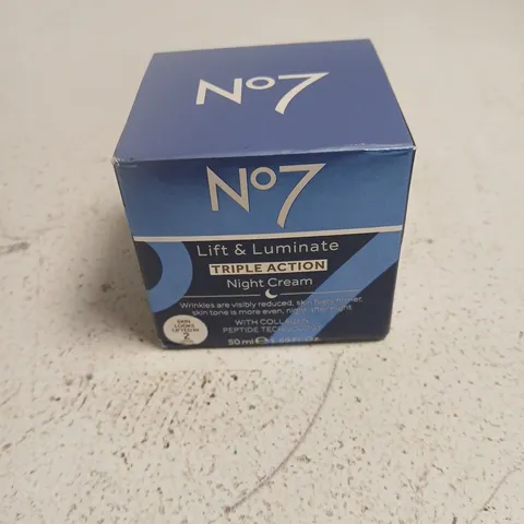 NO7 LIFT & LUMINATE TRIPLE ACTION NIGHT CREAM, 50 ML