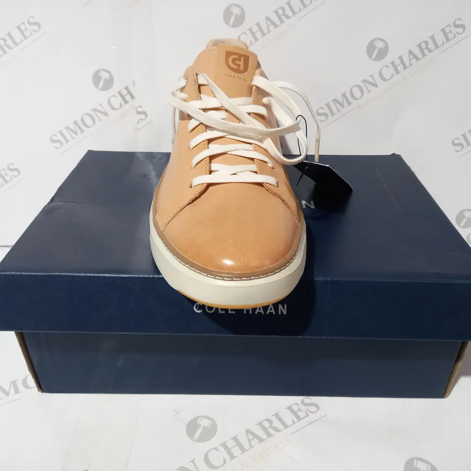 BOXED PAIR OF COLE HAAN GP TOPSPIN SNEAKERS IN PEACH COLOUR UK SIZE 12