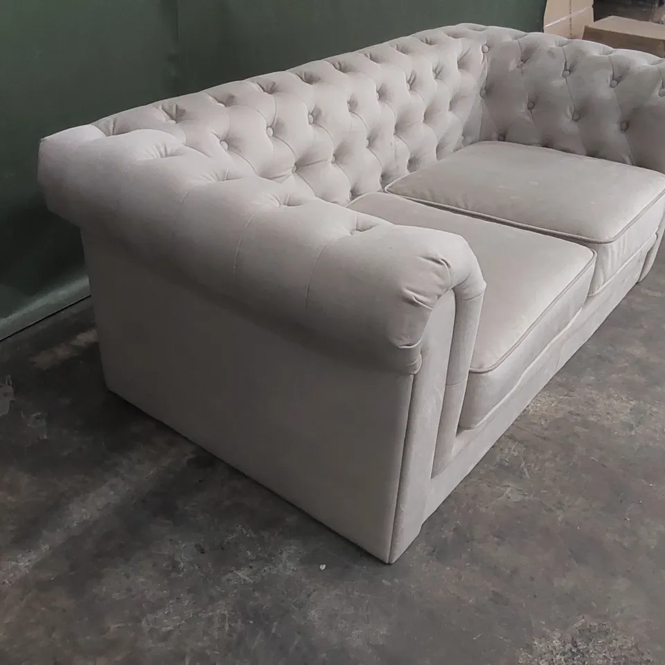 QUALITY DESIGNER 2 SEATER CHESTERFIELD FABRIC UPHOLSTERED SOFA