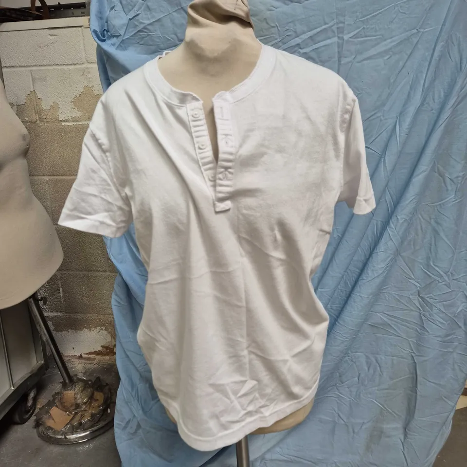 HOLLISTER HEAVYWEIGHT SLIM FIT T-SHIRT – WHITE, XS
