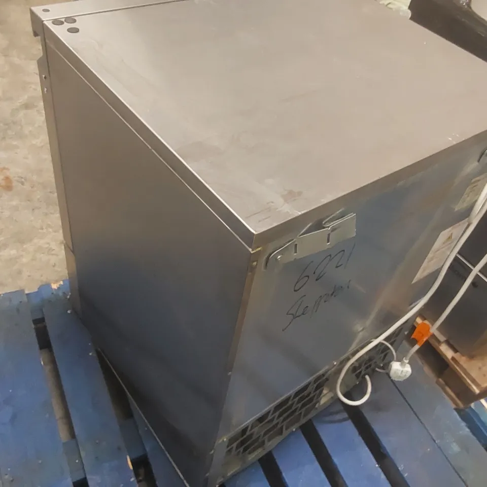 WILLIAMS H5UC HC R2 COMMERCIAL UNDERCOUNTER REFRIGERATOR