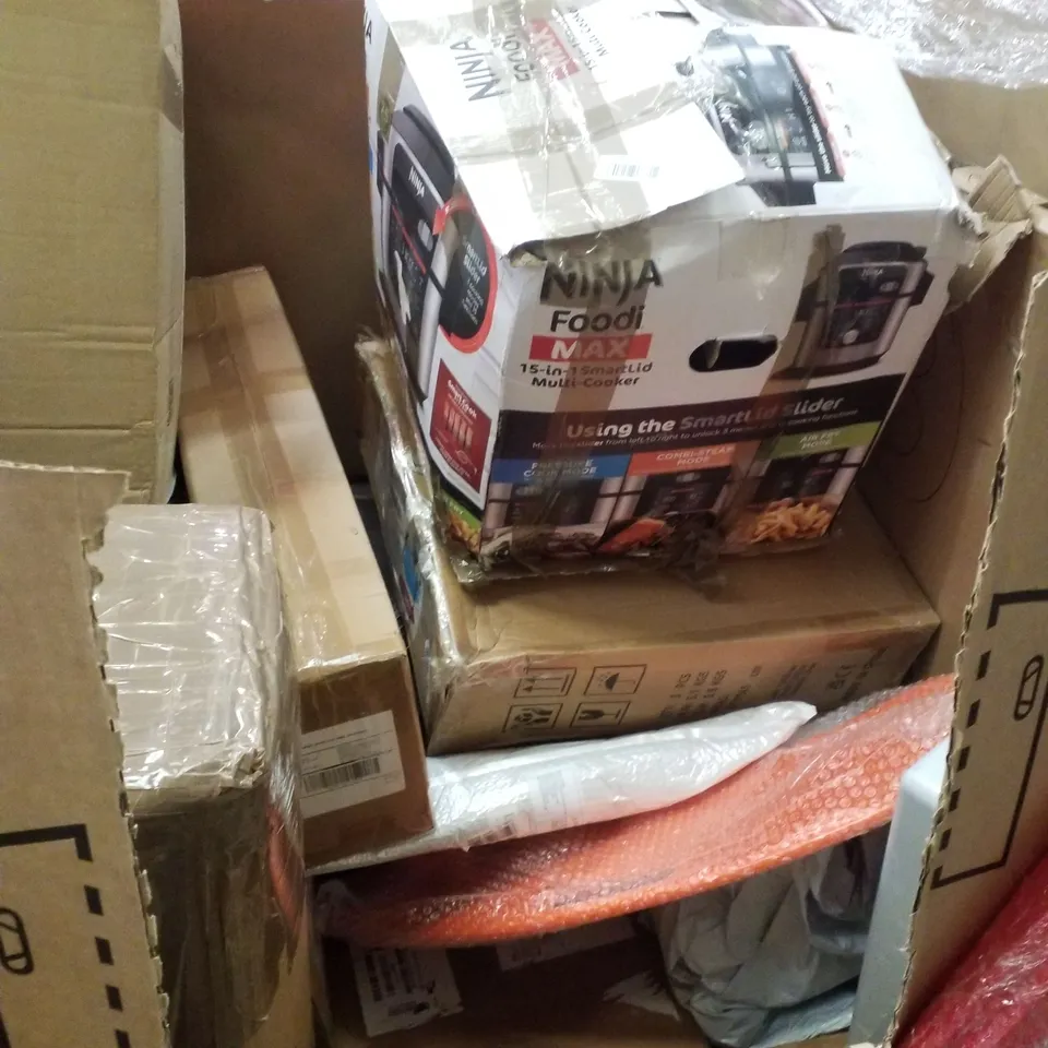 PALLET CONTAINING ASSORTED PRODUCTS INCLUDING IRONING BOARD, BABY GYM PLAY MAT, CLOTHES AIRER & SPINNING CHAIR