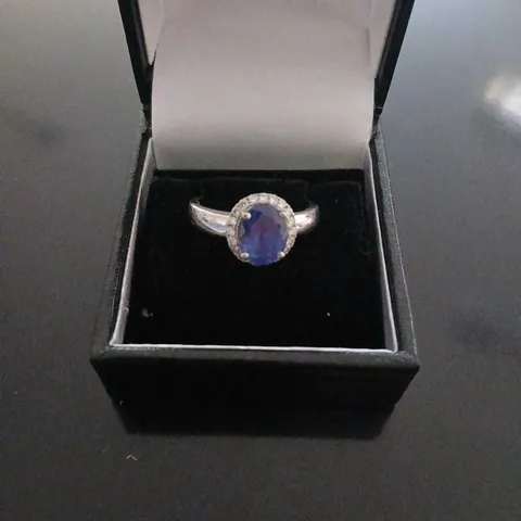 PT DIA HALO RING PLATINUM 