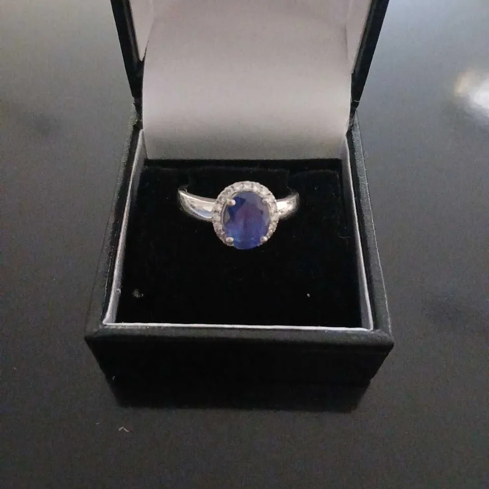 PT DIA HALO RING PLATINUM