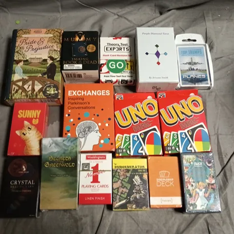 LOT OF 15 ASSORTED PACKS OF CARDS TO INCLUDE UNO, TOP TRUMPS AND THE DUNGENERATOR