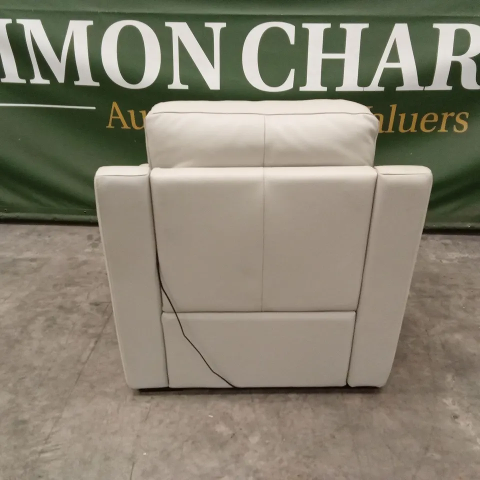 QUALITY DESIGNER ITALIAN MADE MORENO ELECTRIC RECLINER LEATHER ARMCHAIR WITH SMALL ARMS