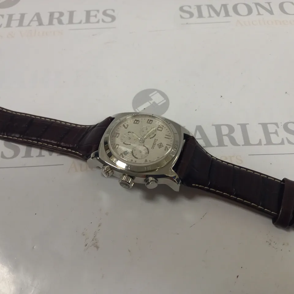ZODIAC DESERT MASTER STAINLESS STEEL BODIED WATCH WITH BROWN LEATHER STRAP